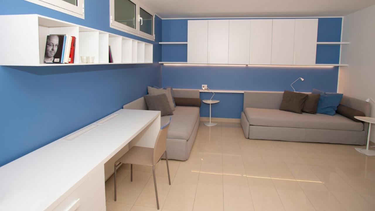 Marina Uno View Apartment لينانو سابيادورو المظهر الخارجي الصورة
