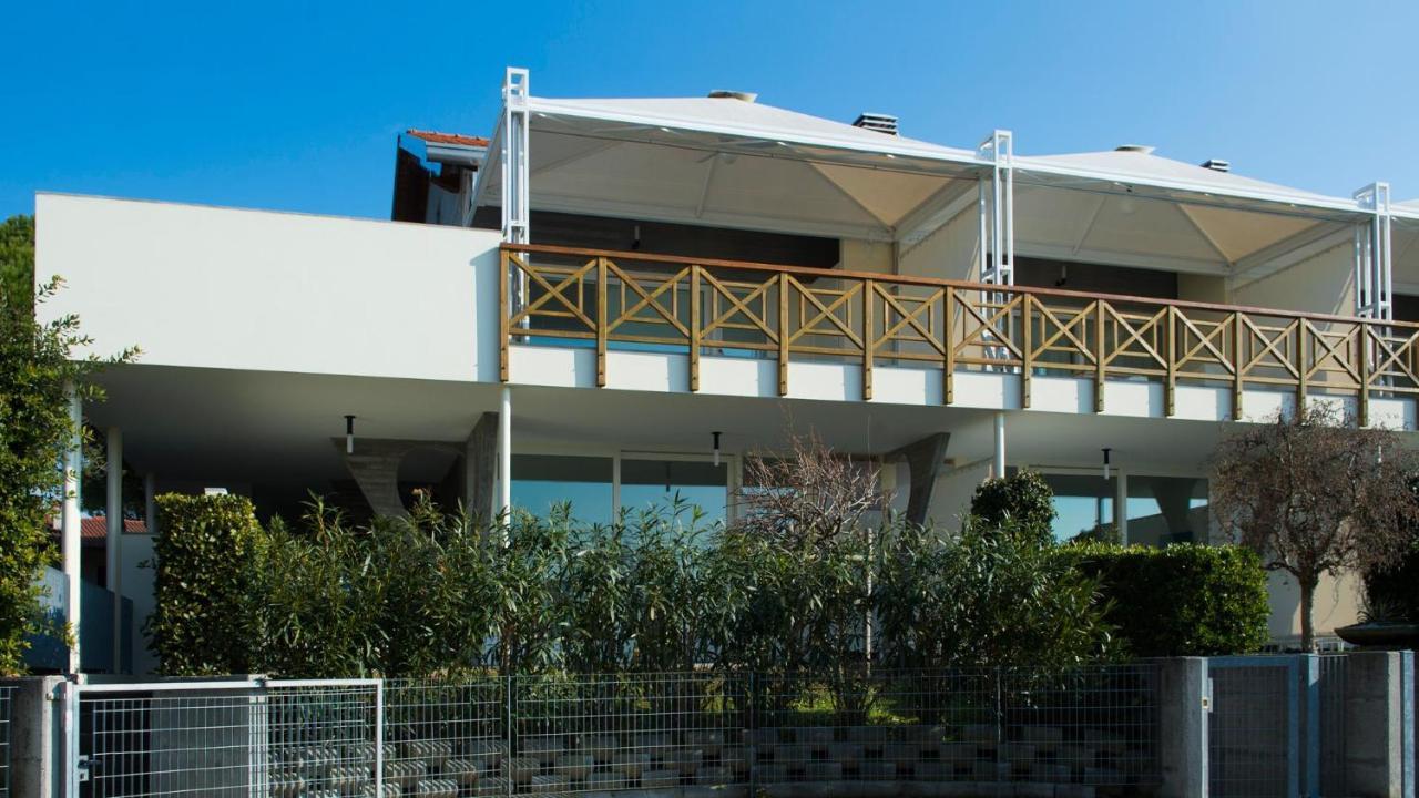 Marina Uno View Apartment لينانو سابيادورو المظهر الخارجي الصورة